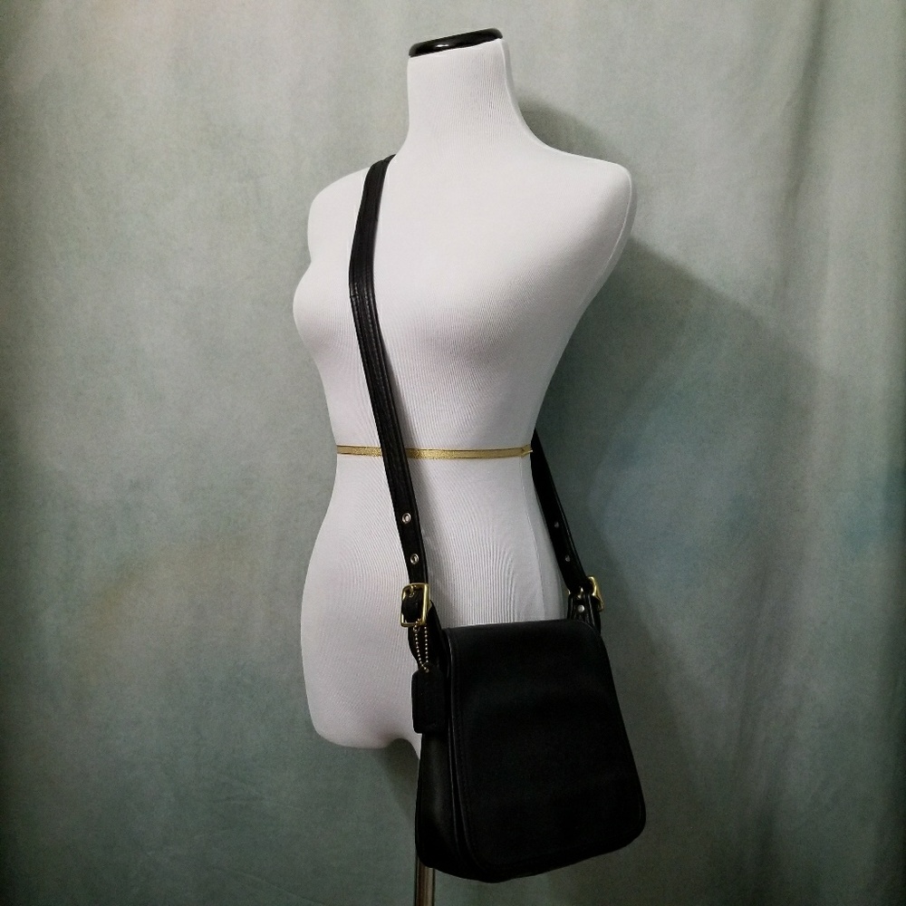 Vintage Coach Legacy Studio Flap Crossbody #9145